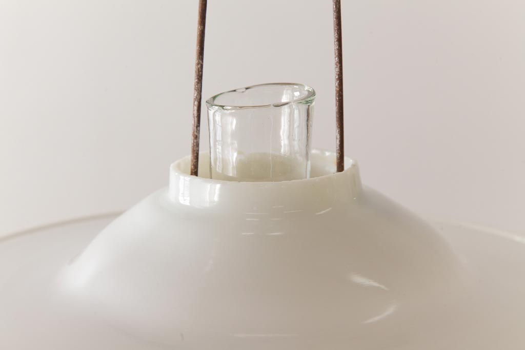 アンティーク雑貨　5分芯　レトロ　乳白色シェードのオイルランプ(吊りランプ、ディスプレイ)(R-037723)