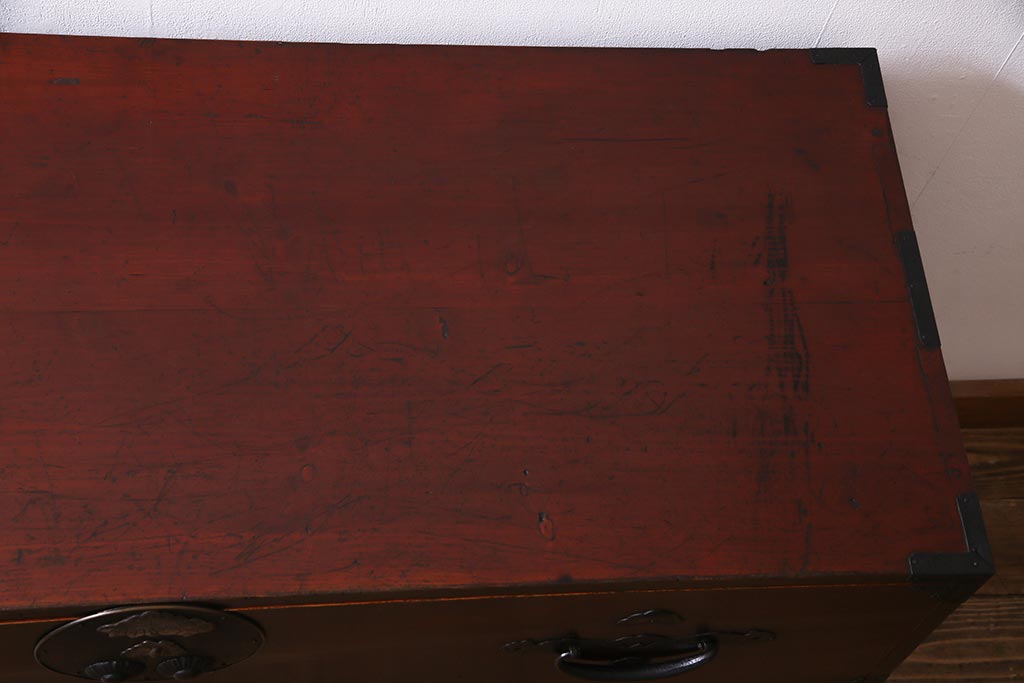 アンティーク家具　昭和初期　前面ケヤキ材　漆塗り　味わい深い佇まいがおしゃれな鉄脚付きローボード(ローチェスト、引き出し、衣装箪笥、テレビ台)(R-037965)