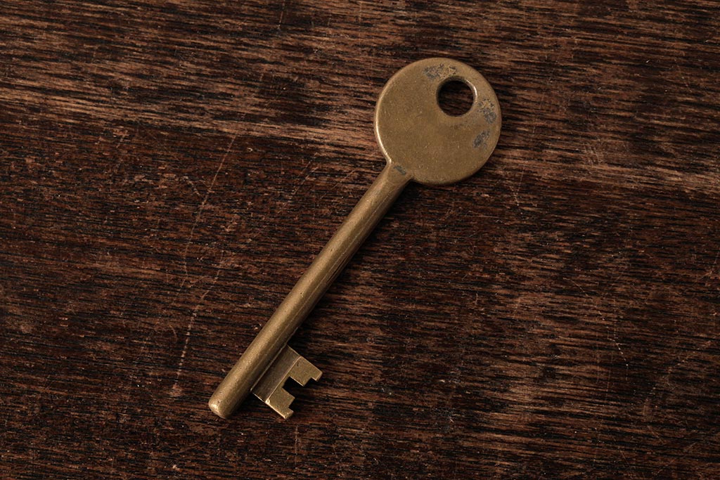 アンティーク雑貨　フランス　真鍮　アンティークゴールドがおしゃれなキー(鍵、カギ)(R-038012)