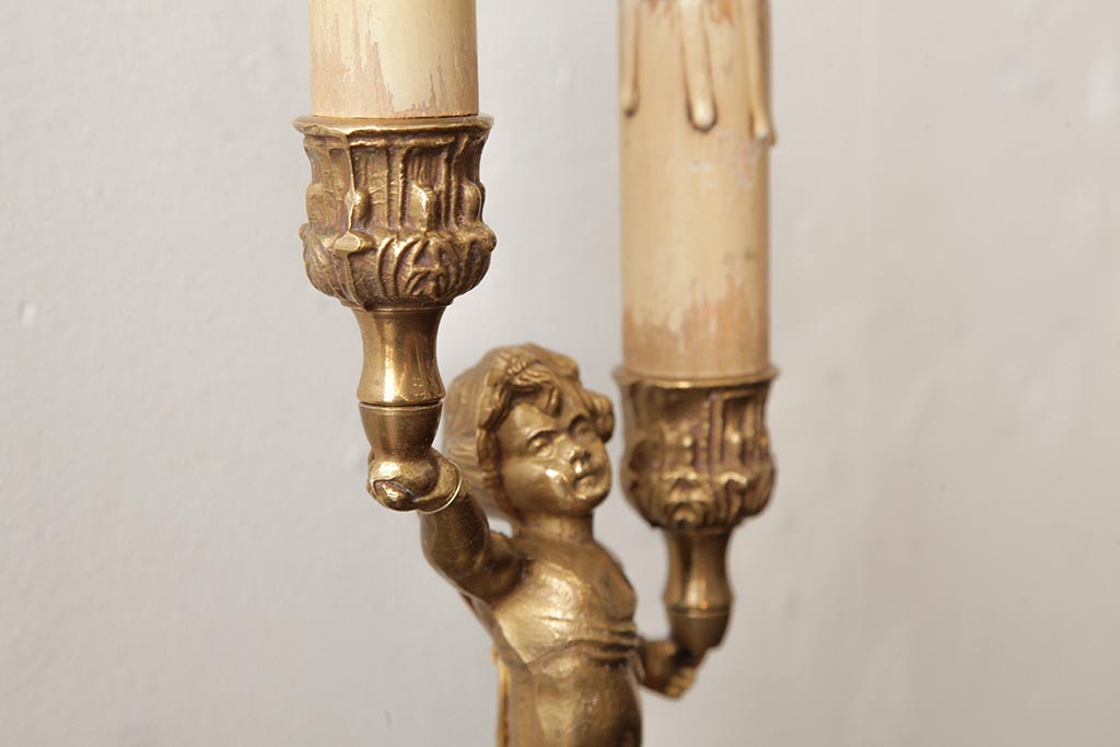 ヴィンテージ照明　フランスビンテージ　真鍮製　アンティークスタイルにおすすめのテーブルランプ(卓上ランプ、スタンドライト)(R-038228)