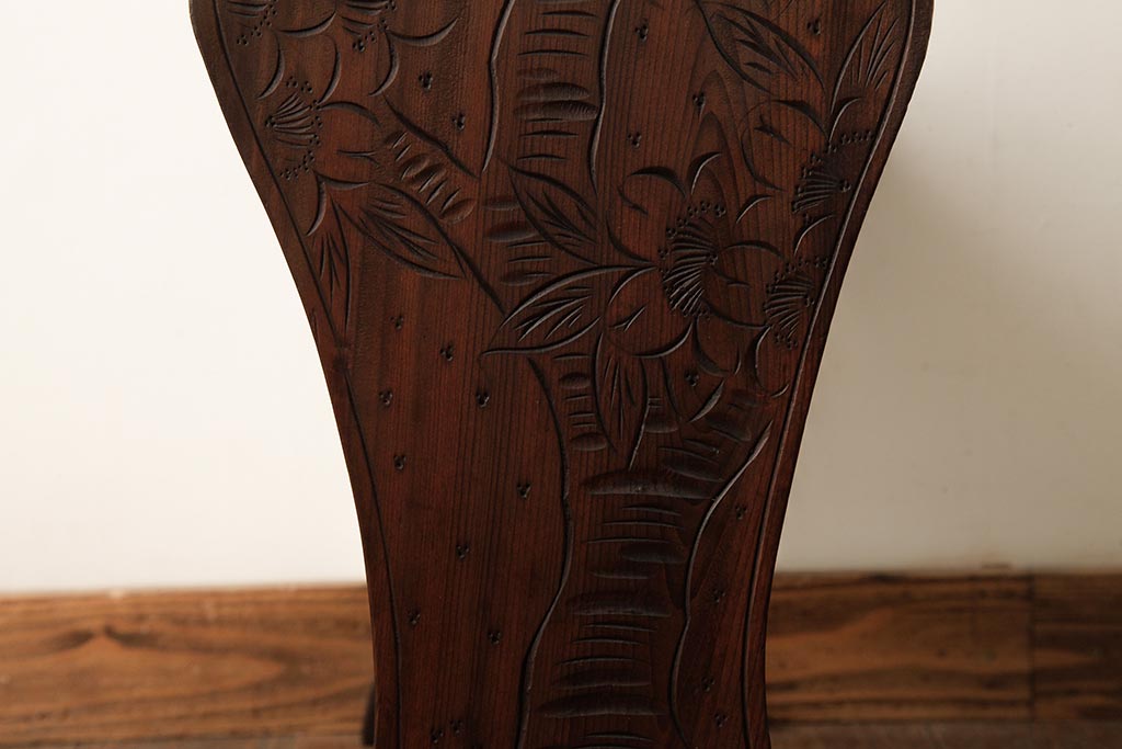 ビンテージ家具　伝統工芸　軽井沢彫り　桜の彫りが優美な印象のマガジンラック(本立て、収納、ヴィンテージ)(R-038255)