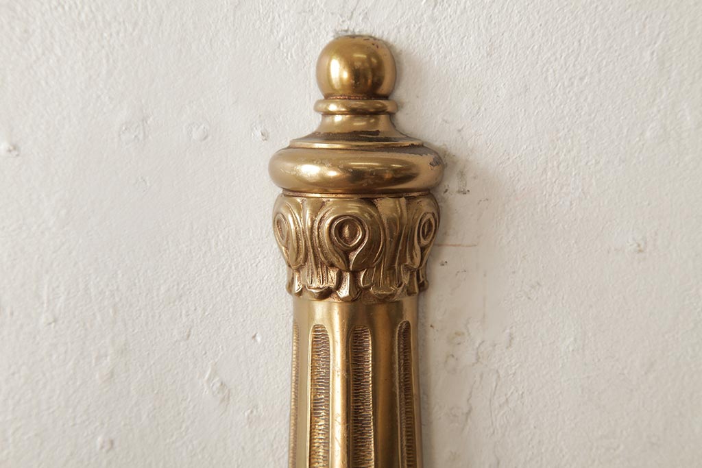 ヴィンテージ照明　真鍮製　2灯　フランスビンテージのクラシカルなウォールランプ(壁掛けシャンデリア、壁付け照明)(R-038299)