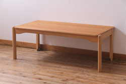 中古　神戸洋家具　永田良介商店　ユニークな脚のデザインが目を引くシックなセンターテーブル(ローテーブル、サイドテーブル、コーヒーテーブル、カフェテーブル)(R-069846)
