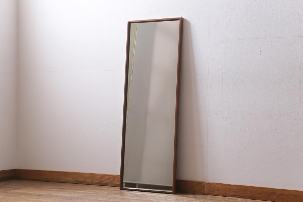 ヴィンテージ雑貨　北欧ビンテージ　チーク材　シンプルスタイリッシュなミラー(鏡、姿見)(R-038557)