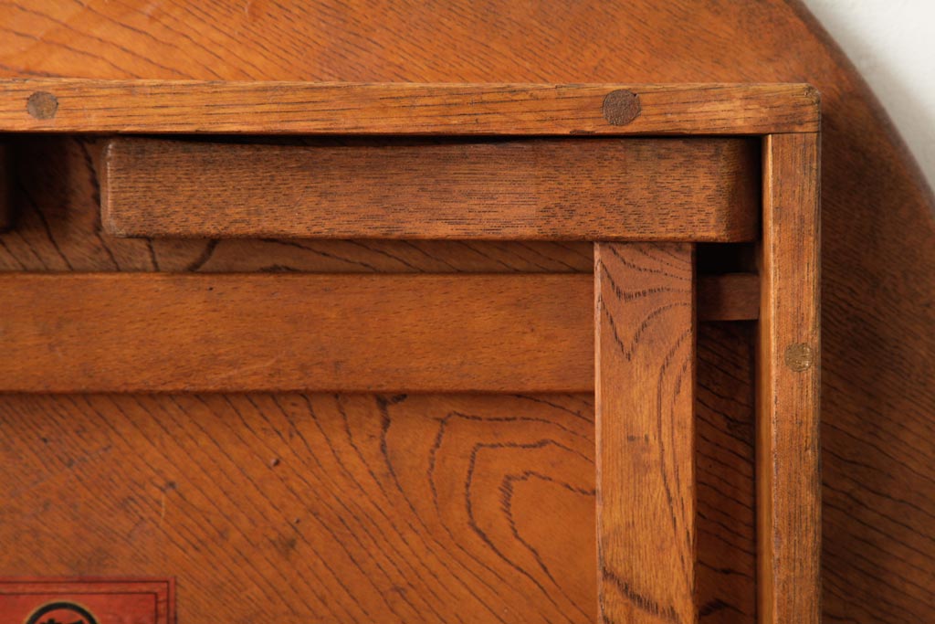 アンティーク家具　和製アンティーク　昭和初期　栓材　渋い佇まいが魅力のレトロな丸ちゃぶ台(折りたたみテーブル、座卓、ローテーブル)(R-038613)