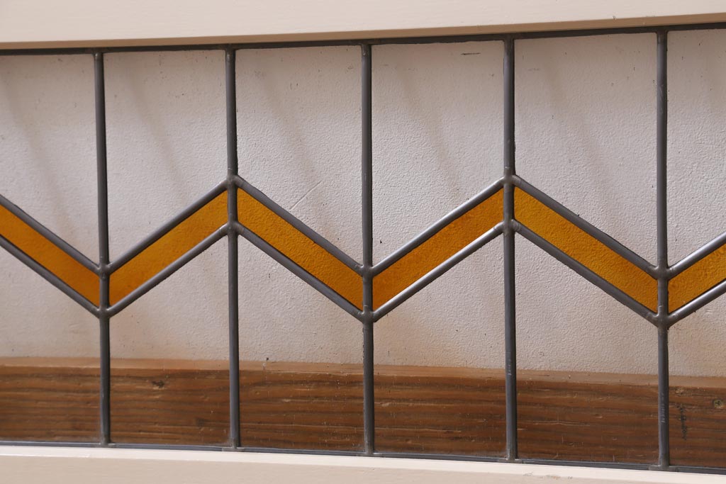 アンティーク建具　古建具リメイク　オリジナルペイント　黄色のジグザク模様が目を引くガラス戸2枚セット(窓、建具)(R-038889)