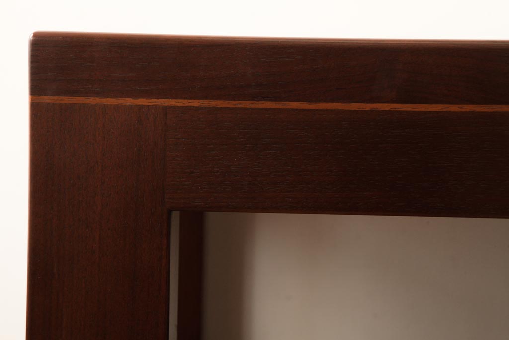中古　CONDE HOUSE(カンディハウス)　ウォールナット材　象嵌細工が施されたモダンなローテーブル(リビングテーブル、サイドテーブル、座卓)(R-038998)