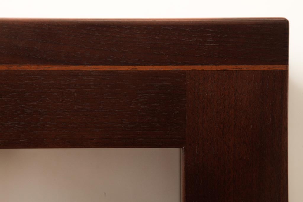 中古　CONDE HOUSE(カンディハウス)　ウォールナット材　象嵌細工が施されたモダンなローテーブル(リビングテーブル、サイドテーブル、座卓)(R-038998)