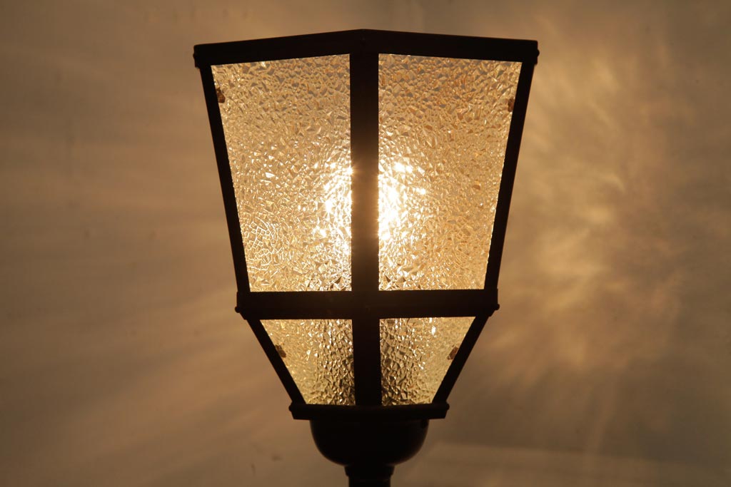 ビンテージ照明　和製ビンテージ　昭和中期　ダイヤガラスがレトロな雰囲気のスタンド照明(スタンドライト、フロアスタンド)(R-039112)
