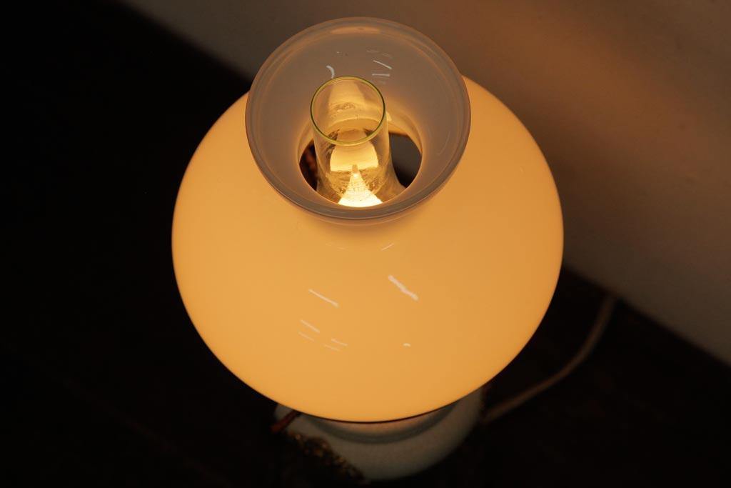 アメリカビンテージ　ヴィンテージ照明　オイルランプ型　陶器製の胴体が珍しいスタンドライト(テーブルランプ)(R-039114)