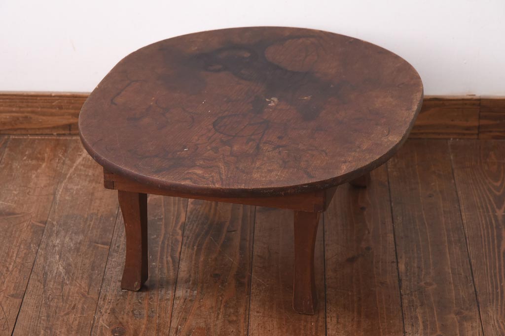 レトロ家具　和製アンティーク　昭和初期　栓材　使い込まれた質感が歴史を感じさせるちゃぶ台(折りたたみテーブル、座卓、ローテーブル)(R-039208)