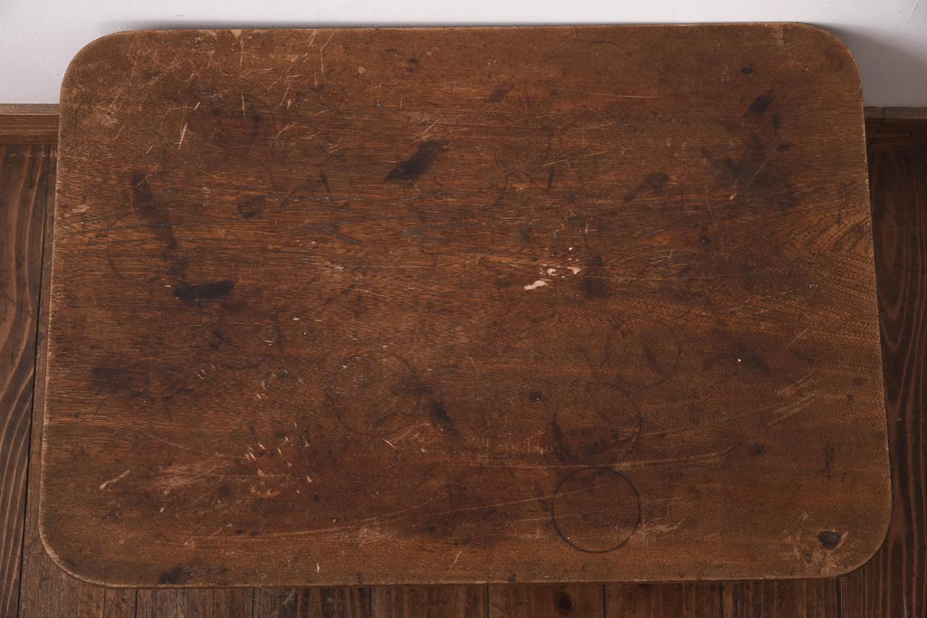 レトロ家具　和製アンティーク　昭和初期　脚の意匠が印象的な角ちゃぶ台(折りたたみテーブル、座卓、ローテーブル)(R-039209)