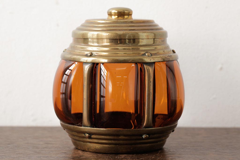 アンティーク雑貨　アメリカビンテージ　オレンジのガラスが目を引くキャンディポット(蓋付き器、小物入れ)(R-039323)