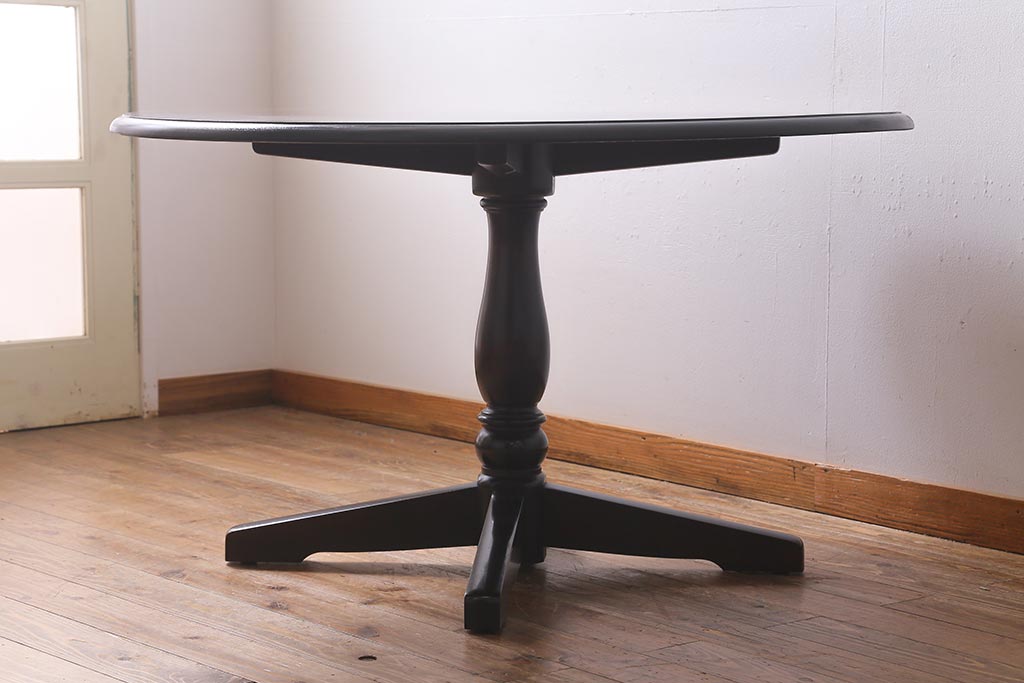 中古　北海道民芸家具　モダンでシックな佇まいの円形テーブル(サイドテーブル、カフェテーブル)(R-039511)