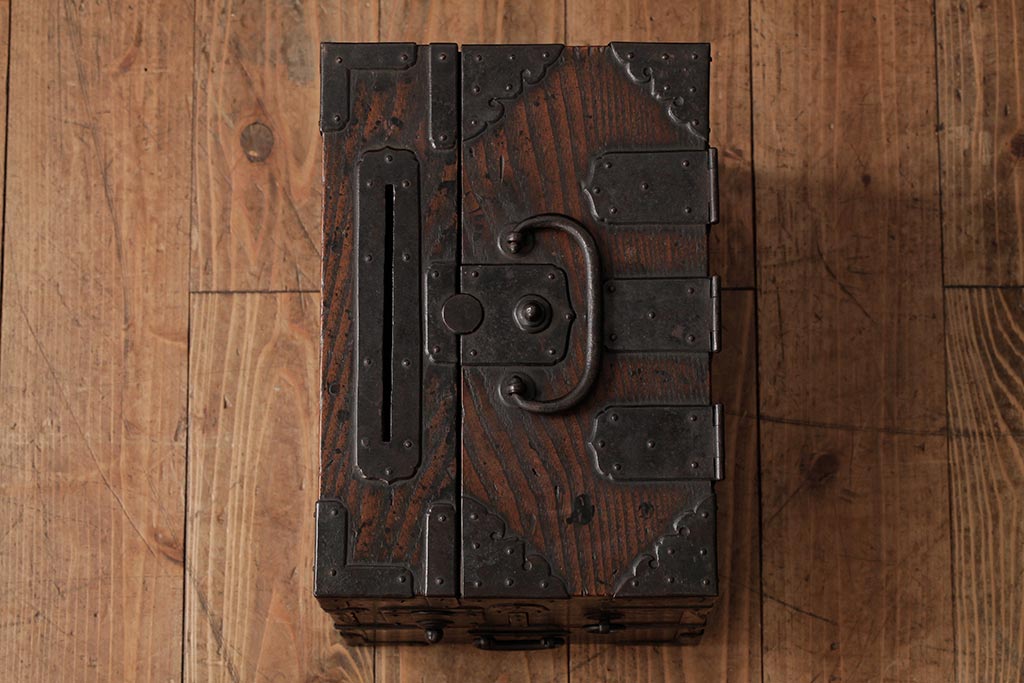 アンティーク雑貨　和製アンティーク　明治期　総栗材　味わい深い趣の硯箱(小物入れ、小引き出し、収納箱)(R-039547)