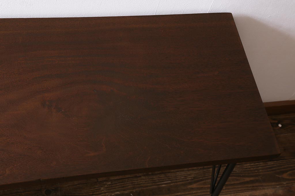 アンティーク家具　古材一枚板リメイク　ラワン材　空間をお洒落に演出する鉄脚テーブル(コンソールテーブル、作業台)(R-039964)