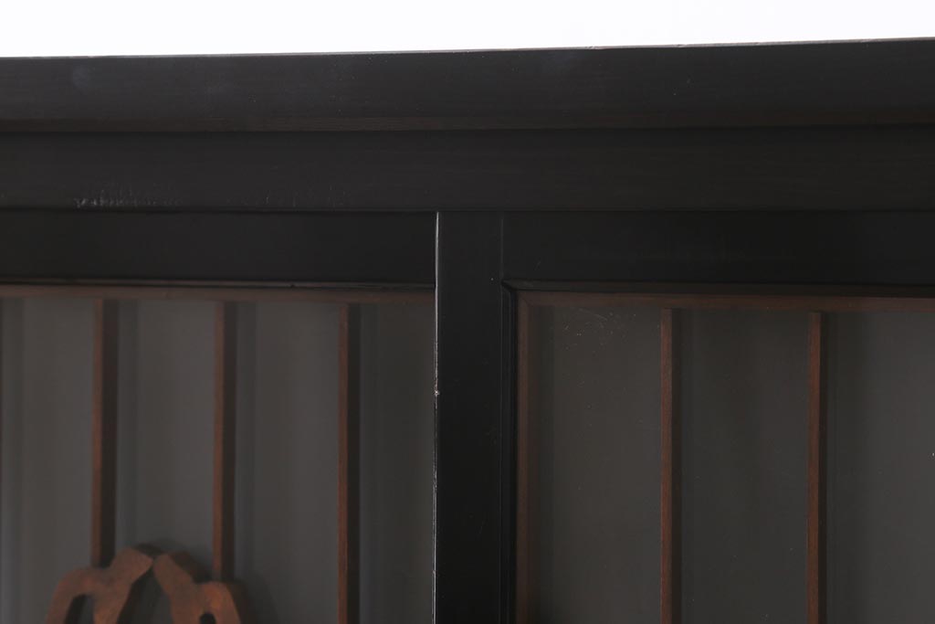 ラフジュ工房オリジナル　書院戸リメイク　富士・松の図柄が風情のあるガラス戸棚(収納棚、キャビネット)(R-040000)