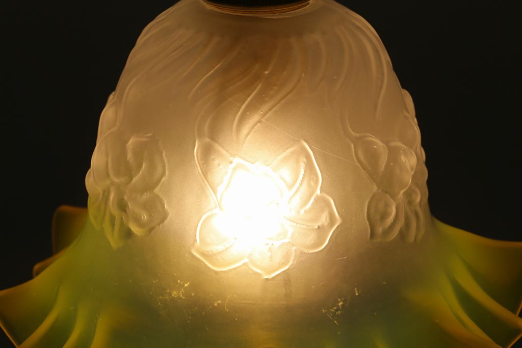 ビンテージ照明　フランスヴィンテージ　イエローカラーがアクセントの可憐なペンダントライト(天井照明、シェード、吊り下げ照明)(R-040177)