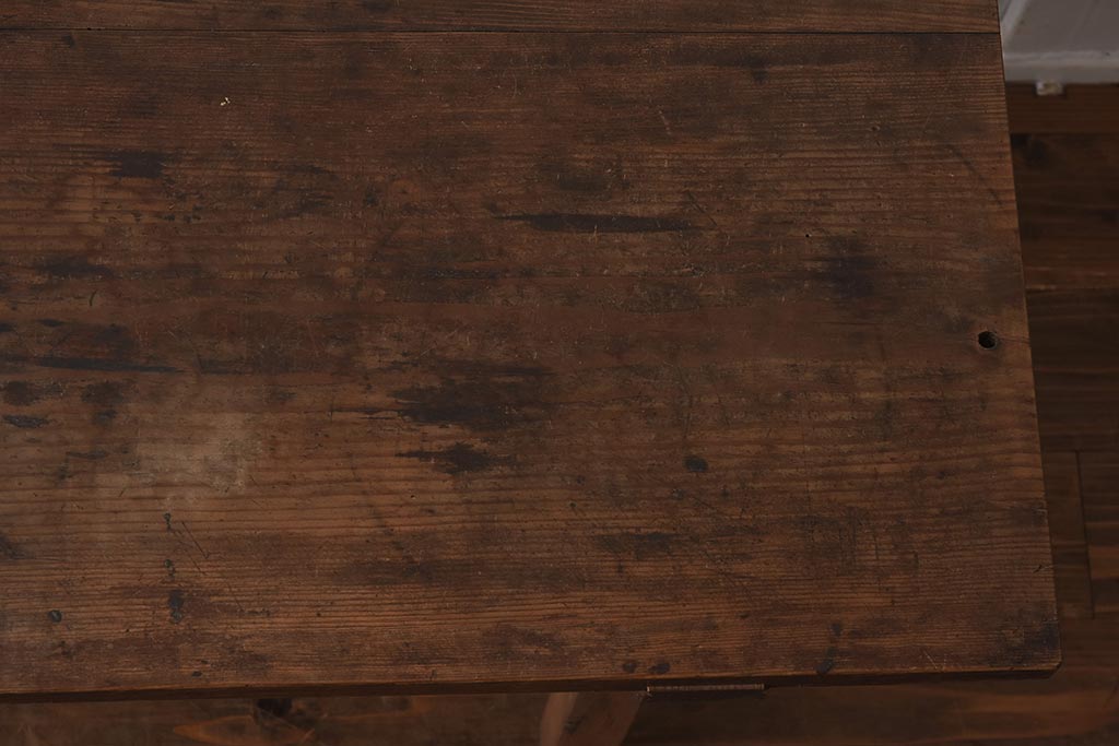アンティーク家具　昭和初期　レトロな佇まいのシンプルな平机(デスク、ワークデスク、作業台)(R-040636)
