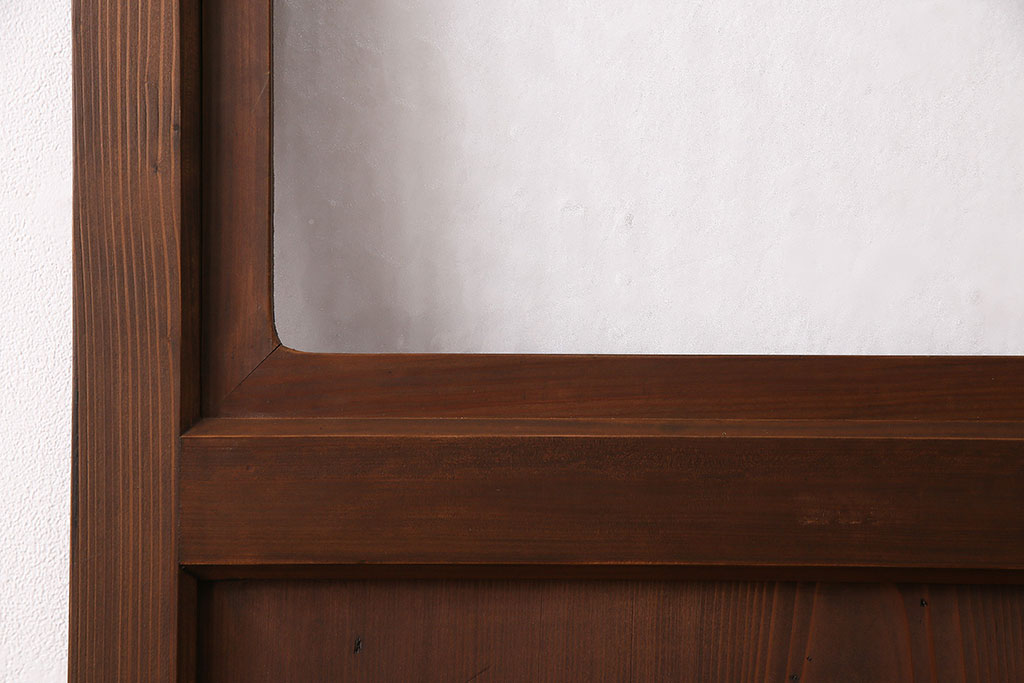 【セミオーダー家具実例】ドアにアンティーク感を残しつつ高品質リペア。ご要望通りにリサイズし、ドアノブ、蝶番は外して埋木をして綺麗に。現状の雰囲気を活かして仕上げました。(木製ドア、建具)