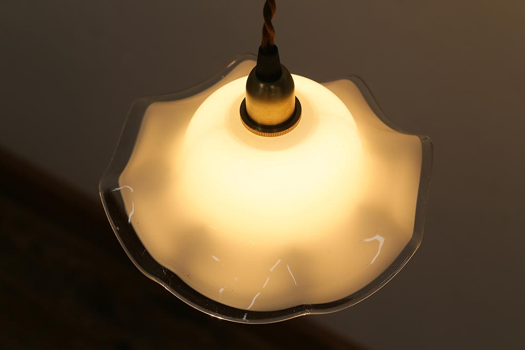 イギリスヴィンテージ照明　上品なフリルシェードのペンダントライト(ランプシェード、天井照明、ビンテージ)(R-040806)