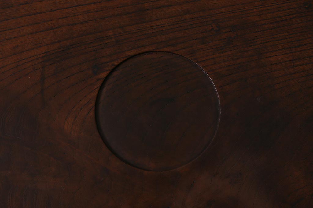 アンティーク雑貨　和空間やレトロスタイルにおすすめな木製の丸盆(漆器)(R-040911)
