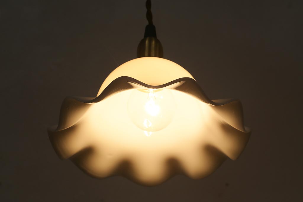 イギリスヴィンテージ照明　可愛らしいフリルシェードのペンダントライト(ランプシェード、天井照明、ビンテージ)(R-041023)