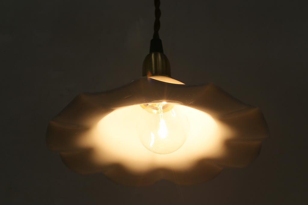 イギリスヴィンテージ照明　可愛らしいフリルシェードのペンダントライト(ランプシェード、天井照明、ビンテージ)(R-041026)