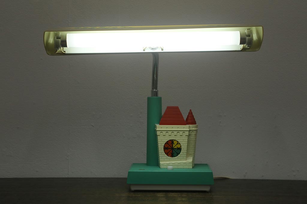 レトロ照明　松下電工(ナショナル)　お城形のナイトランプが可愛いスタンドライト(デスクスタンド、卓上照明)(R-041031)