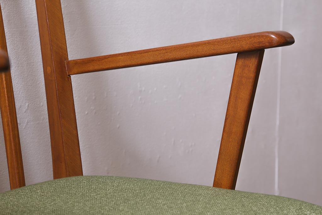 ヴィンテージ家具　イギリスビンテージ　Vanson　北欧スタイルにおすすめなアームチェア(ダイニングチェア、椅子)(R-041082)