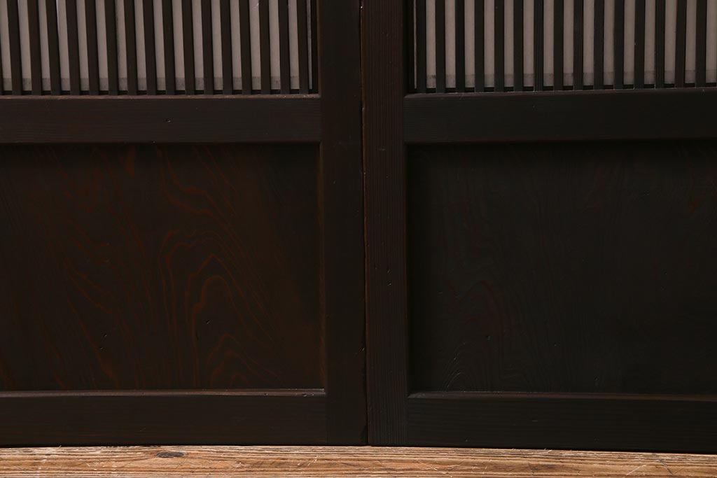 アンティーク建具　和製アンティーク　昭和中期　裏障子付き　深みのある色合いが風情漂う格子戸2枚セット(引き戸、建具)(R-041092)