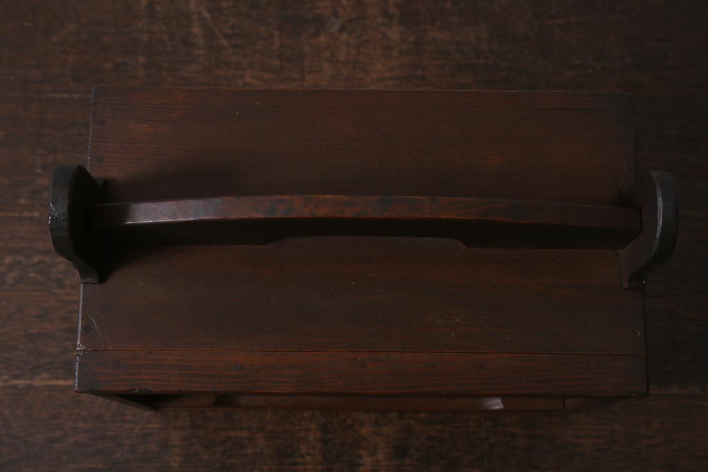 アンティーク雑貨　古道具　大正期　小ぶりな木製のおかもち(岡持ち、木製出前箱、皿箱、収納箱)(R-041159)