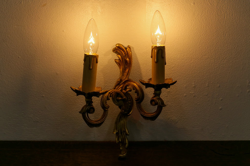 ヴィンテージ照明　フランスビンテージ　クラシックなウォールランプ2個セット(壁付け照明、壁掛け照明)(R-041552)