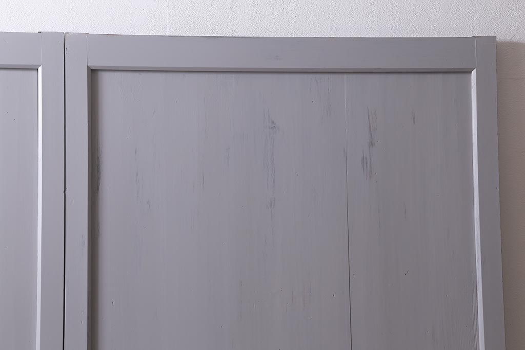 アンティーク建具　明治大正期　杉無垢材　グレーペイントのおしゃれな板戸2枚セット(引き戸、建具)(R-041646)