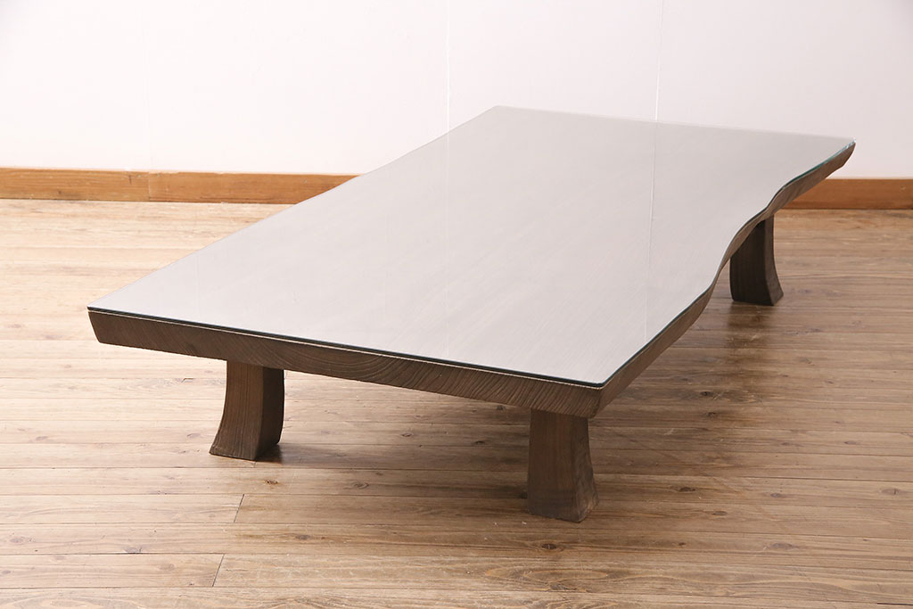 【加工実例】IDC大塚家具の一枚板座卓に高品質リペアを施し、ガラス天板を製作し取り付けました。強化ガラスで強度もばっちり!(ローテーブル)