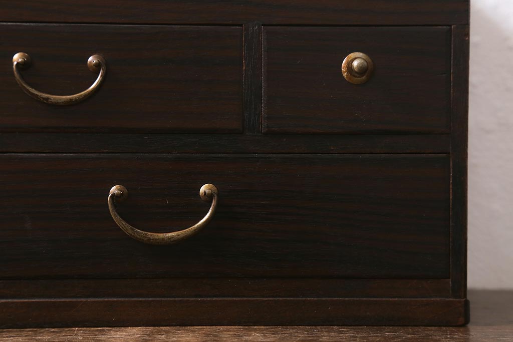 アンティーク雑貨　大正昭和初期　前面縞黒檀　上品かつシックな佇まいの木製裁縫箱(針箱、ソーイングボックス、小引き出し、小物収納)(R-042008)