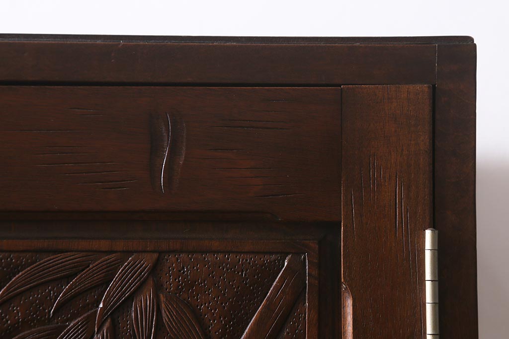 ヴィンテージ家具　伝統工芸　軽井沢彫り　竹の彫りが見事なチェスト(和タンス、洋服タンス、ビンテージ)(R-042026)