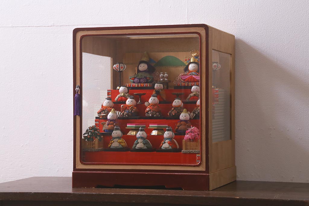 ビンテージ雑貨 昭和期 古い木目込み人形 五段雛飾り(雛人形、ケース付