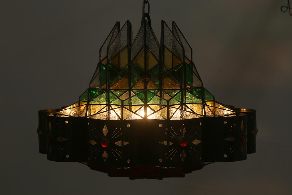 ヴィンテージ照明　ステンドグラス　万華鏡のようなデザインが美しいシャンデリア(天井照明、吊り下げ照明、ビンテージ)(R-042257)