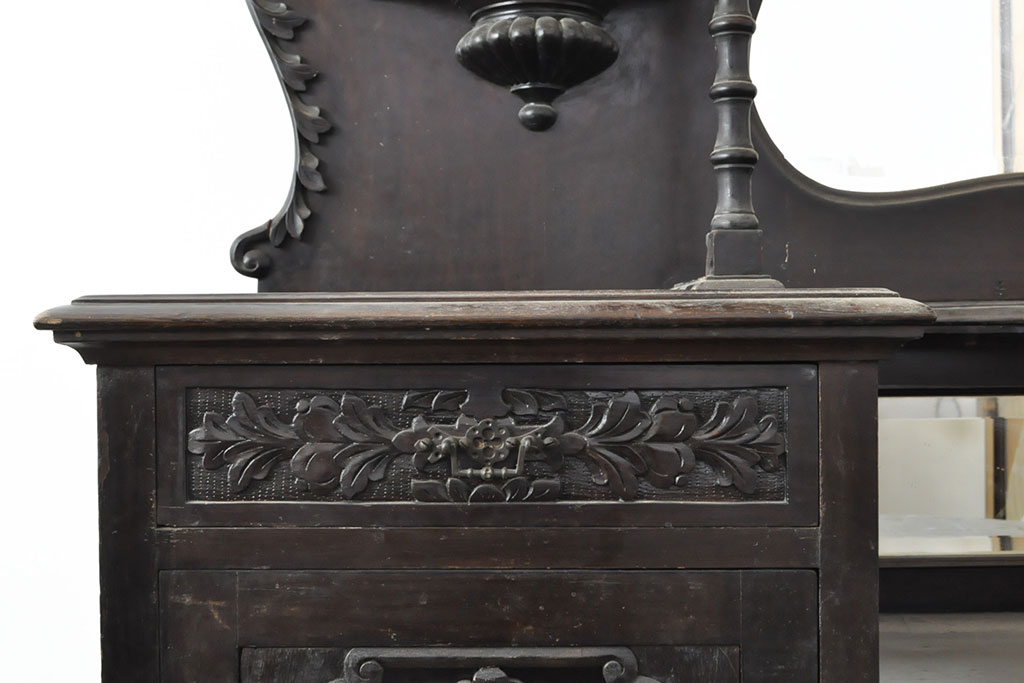 イギリスアンティーク　豪華で美しい装飾が目を引くパーラーキャビネット(飾り棚、戸棚、ミラー、鏡)(R-042341)