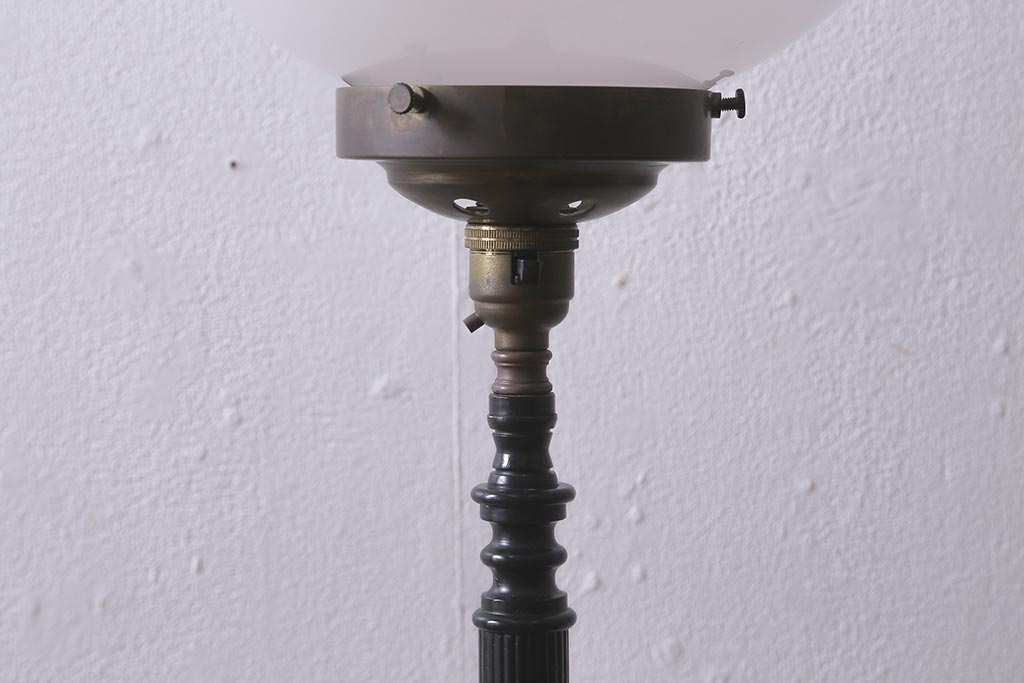 ヴィンテージ照明　ビンテージ　まんまるのシェードがおしゃれなフロアスタンド(フロアランプ)(R-042343)