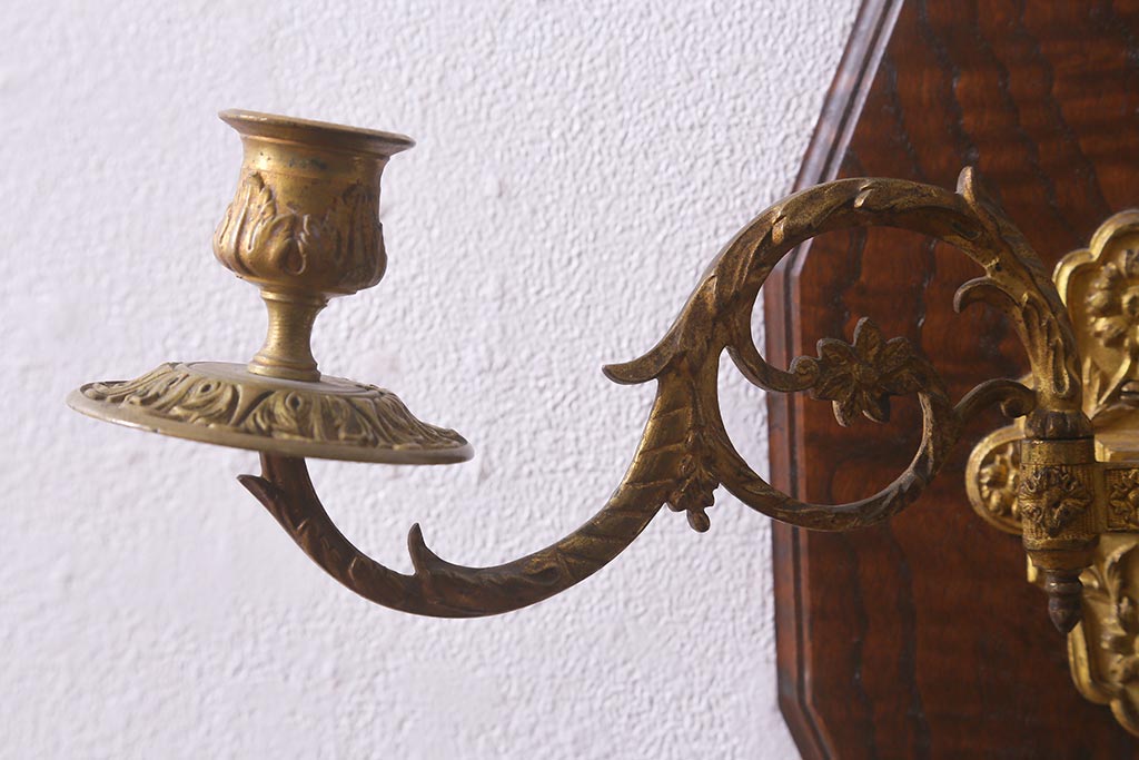 アンティーク雑貨　真鍮　ブラケットライトをリメイクした壁掛けキャンドルホルダー(ろうそく立て、燭台、キャンドルスタンド)(R-042346)