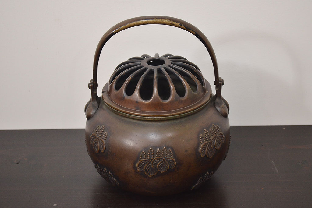アンティーク雑貨　明治期　大明宣徳年製　桐紋　古銅　香炉(真鍮)(R-042405)
