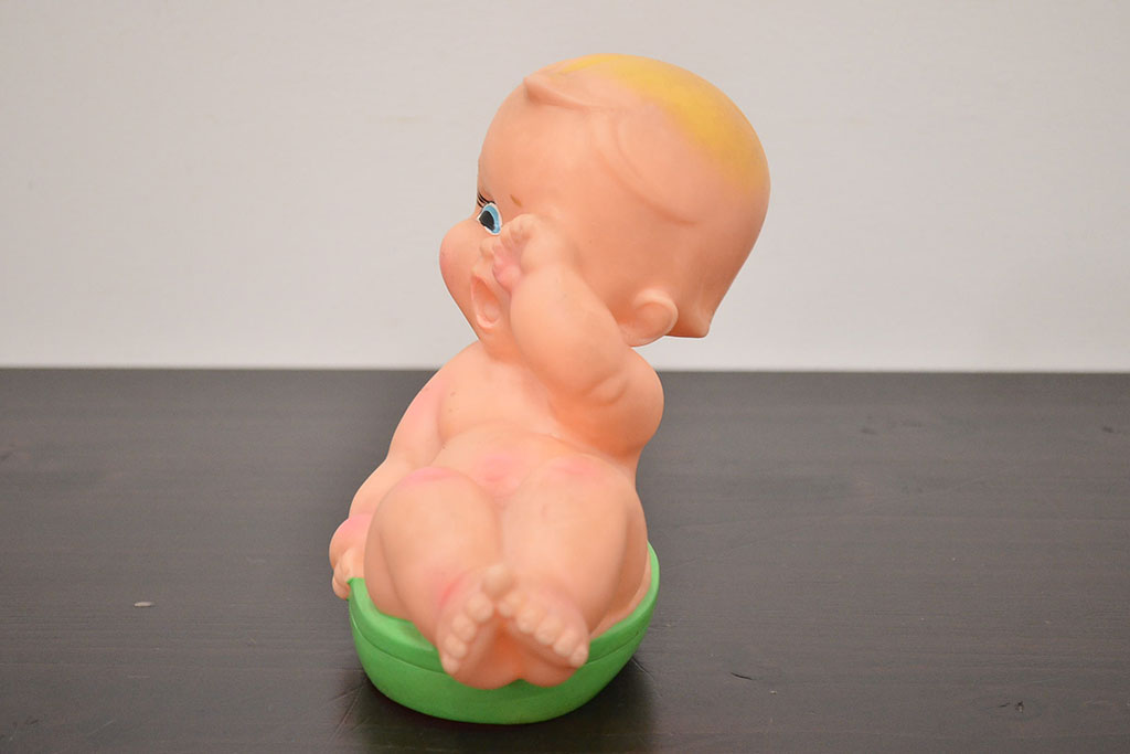 アンティーク雑貨　昭和レトロ　ORIENTAL　赤ちゃん　ラバードール(ビニール人形)(R-042451)
