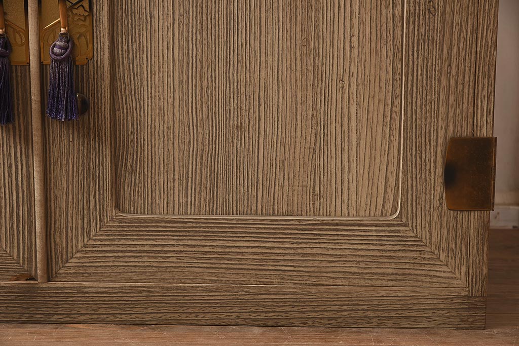 アンティーク家具　昭和初期　桐材　落ち着きのある佇まいの衣装盆付き桐箪笥(ローボード、和タンス、桐たんす、着物箪笥)(R-042579)