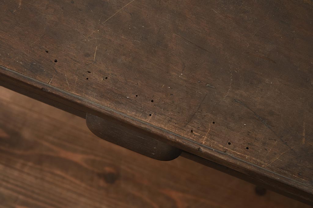 アンティーク家具　栗材　大振りサイズのレトロな木製の片袖デスク(ワークデスク、机、在宅ワーク、在宅用)(R-042580)