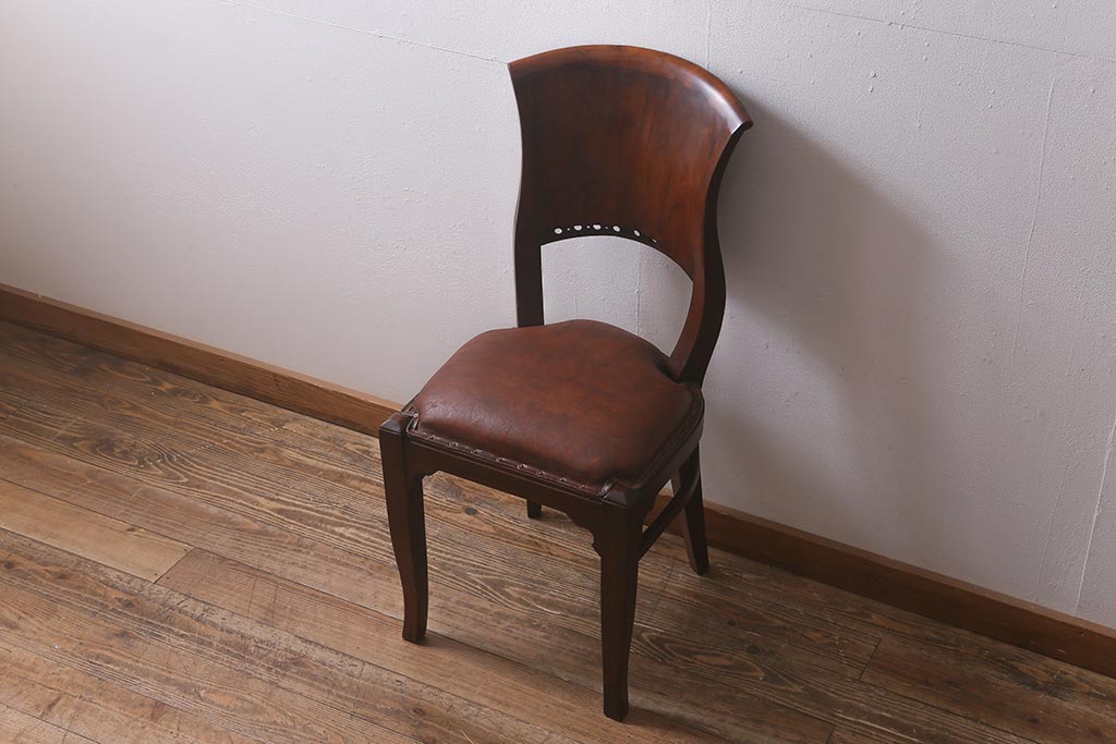 ビンテージ家具　本革使用の高級感あふれるチェア(椅子、ダイニングチェア)(R-042841)
