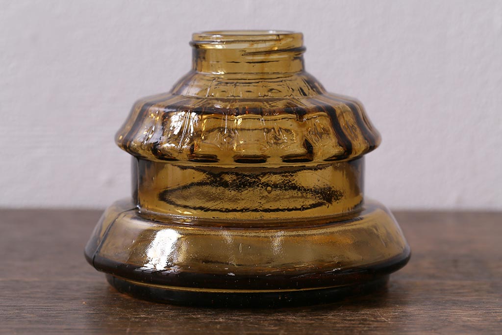 アンティーク照明　昭和初期　平芯・8分芯　アンバーガラスのレトロなオイルランプ(テーブルランプ、和ガラス)(R-042879)