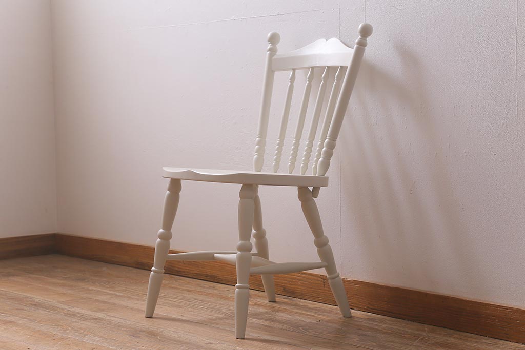 当店ペイント家具　ビンテージ　北海道民芸家具　フレンチスタイルにもおすすめのダイニングチェア(ウィンザーチェア、椅子、ウインザーチェア)(R-042893)