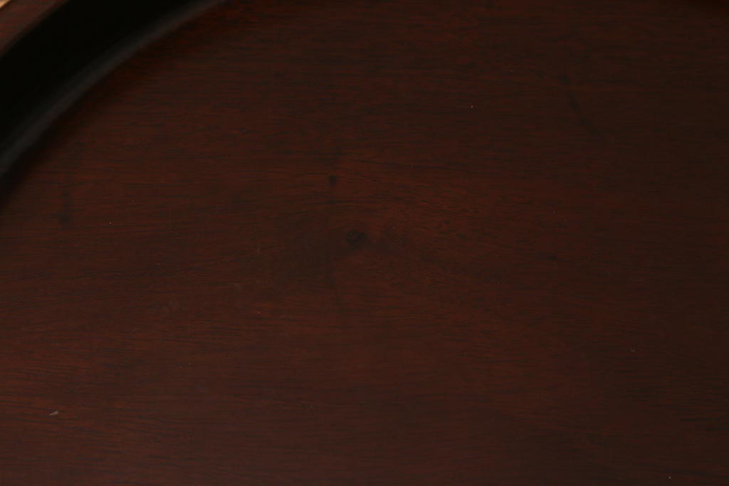 アンティーク雑貨　昭和レトロ　紫檀(シタン)材　深みのある漆塗りが美しい刳り貫き盆(丸盆、お盆)(R-043043)
